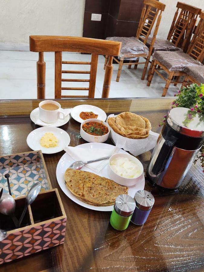 Hotel Ambe Inn By Ambience Delhi Igi Airport New Delhi Bagian luar foto