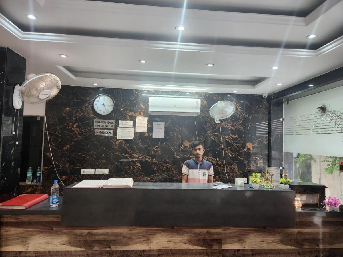Hotel Ambe Inn By Ambience Delhi Igi Airport New Delhi Bagian luar foto