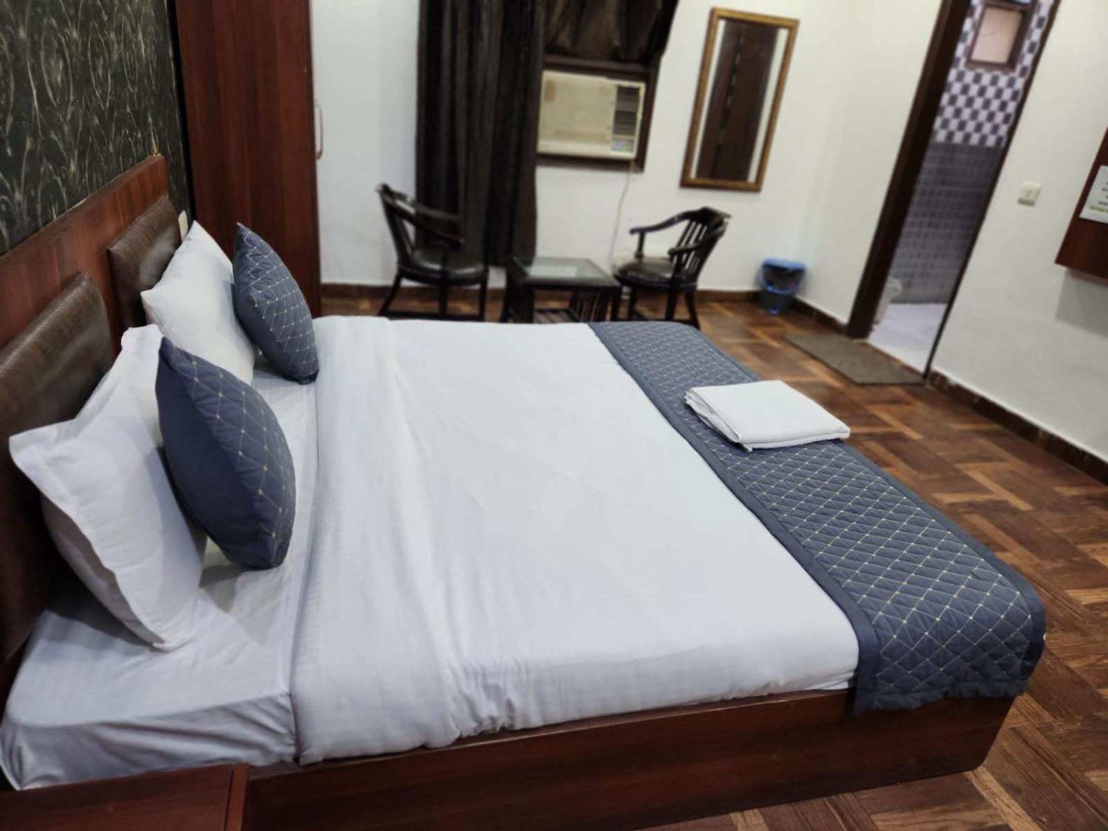 Hotel Ambe Inn By Ambience Delhi Igi Airport New Delhi Bagian luar foto